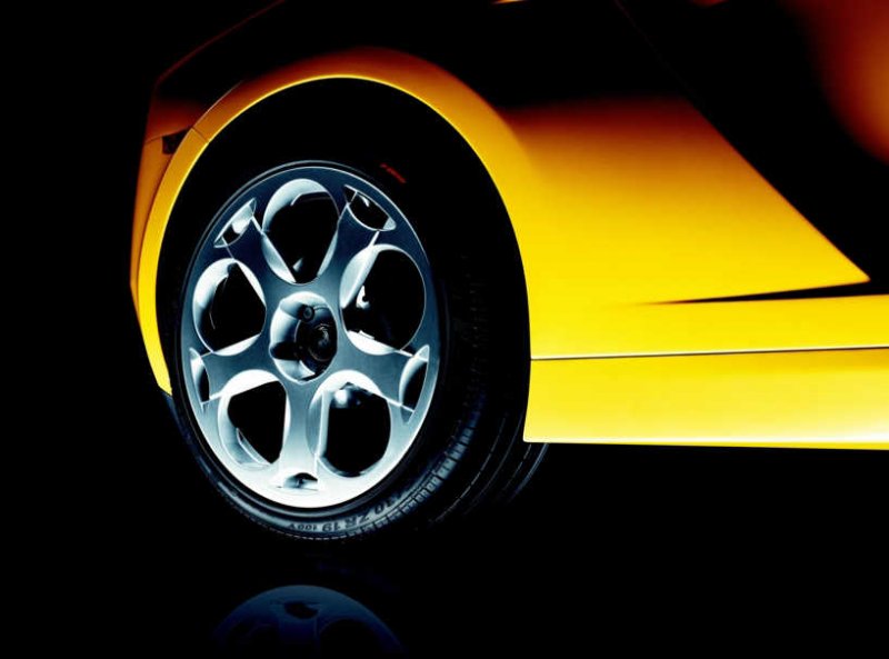 lamborghini_gallardo_wheel-lo.jpg