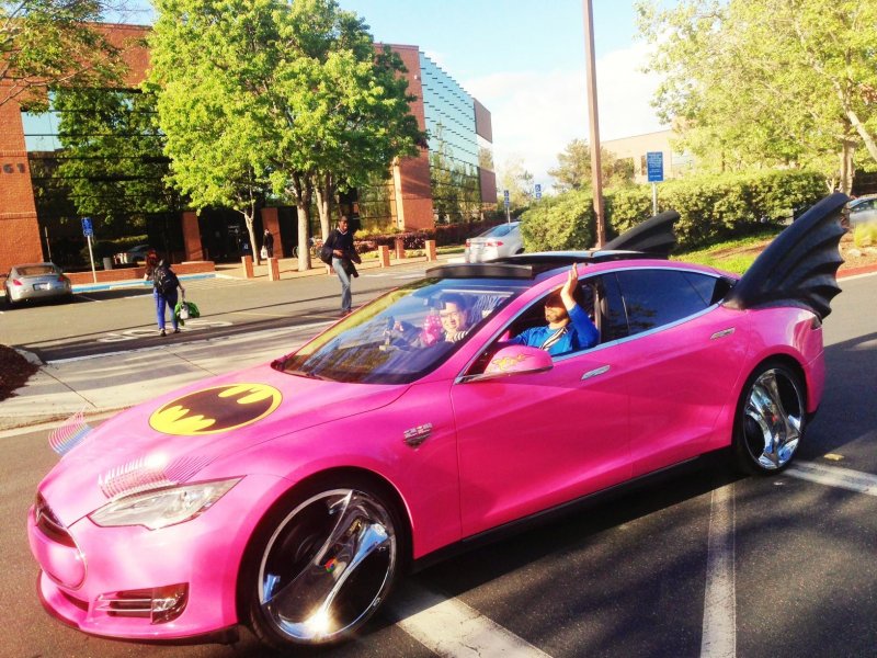 pinktesla.jpg