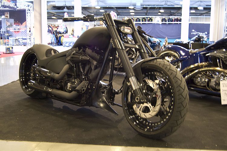 scandinavian-custom-show-motorcycle-14.j
