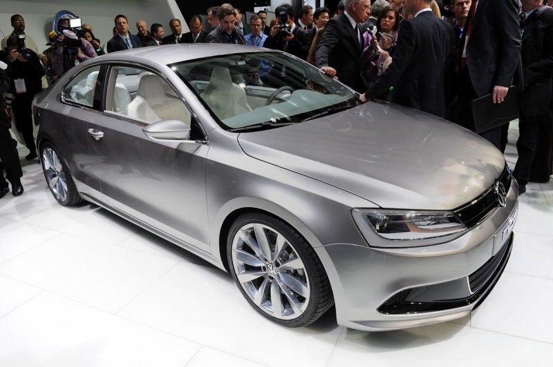 vw-new-compact-coupe-concept-live-at-201