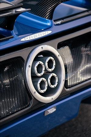 zonda_c12s_blue_exhaust-resized.jpg