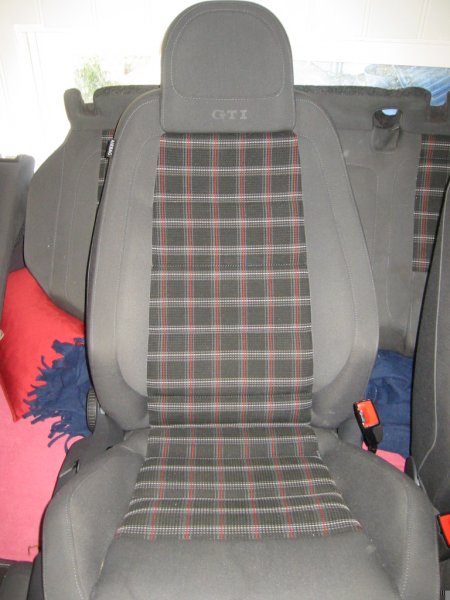 GOLF V  seter 002.jpg