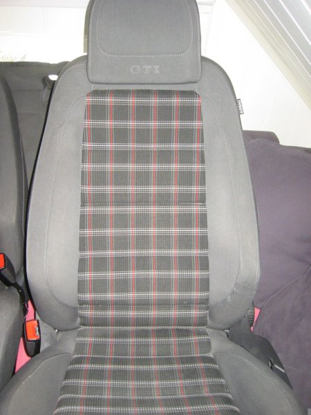 GOLF V  seter 003.jpg