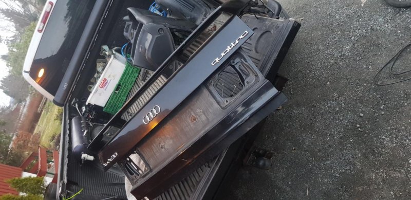 2018-04-15 21.08.15.jpg