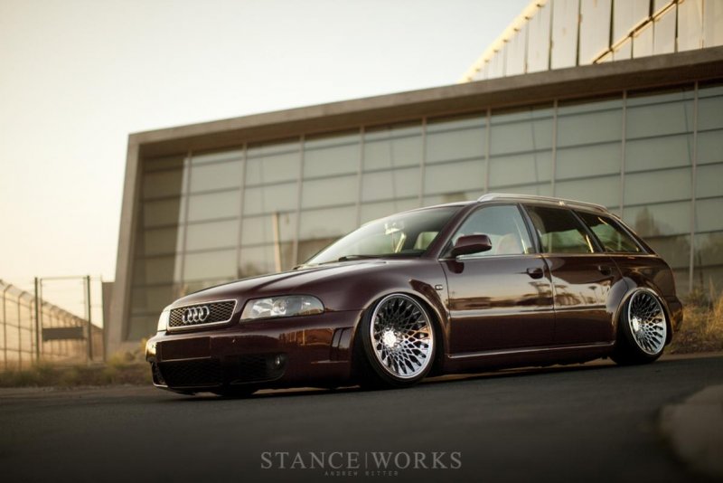 bagged-audi-avant-rotiform-airflit.jpg
