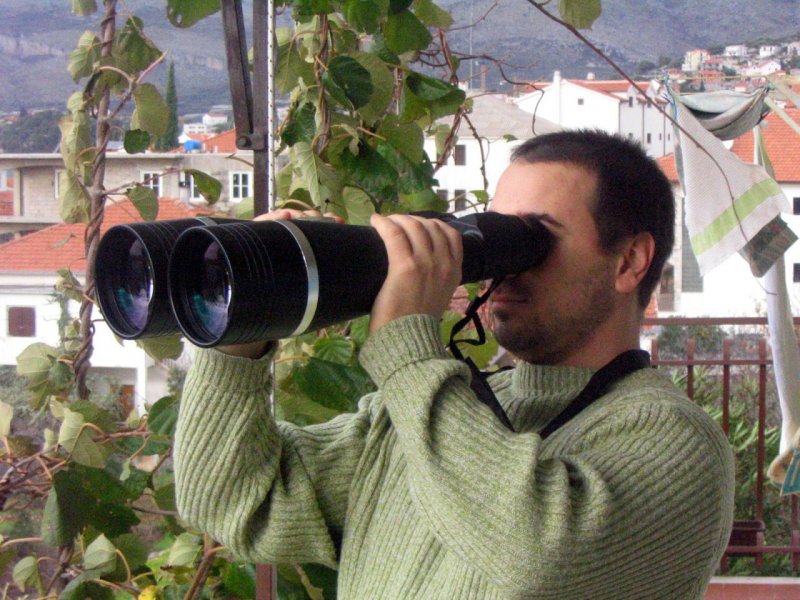 binoculars.jpg