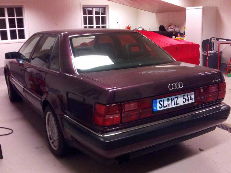 Audi V8 3.jpg