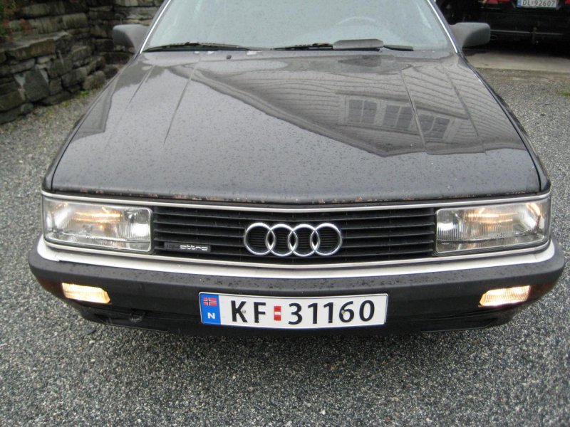 Audi 200 002.jpg