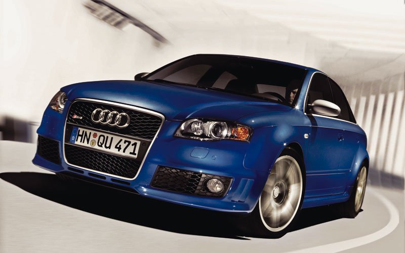 05_Audi_RS4_manu_05[1].jpg
