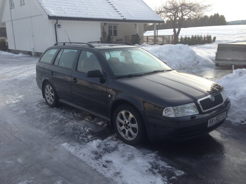 Img_0072 resized.jpg