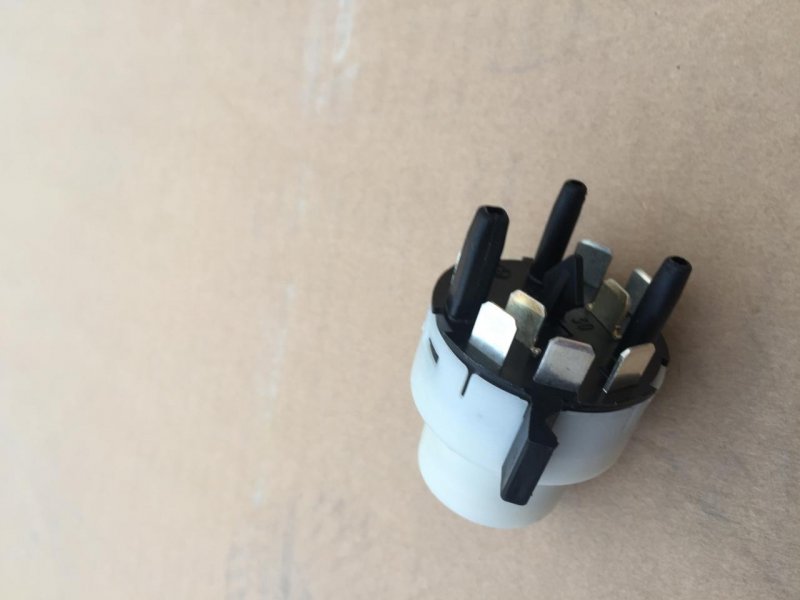 Audi, Skoda tenningsbryter 5.jpg