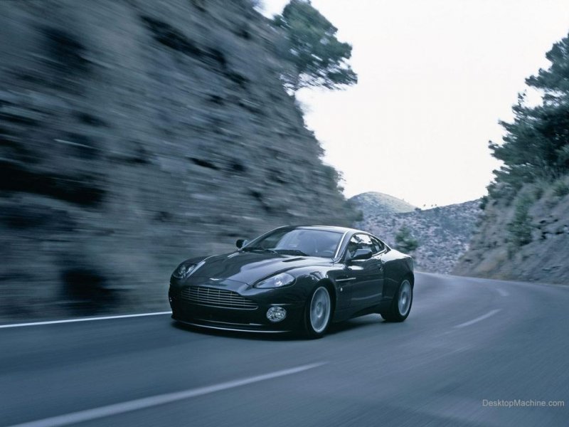 AstonM_VanquishS-11-1024 (Large).jpg