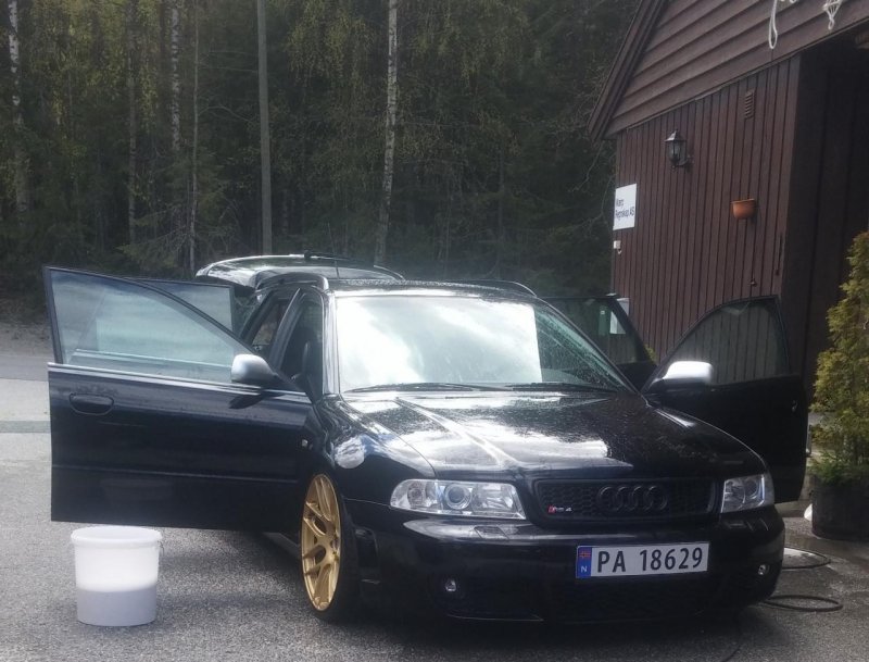 RS4 vaska og senka.jpg
