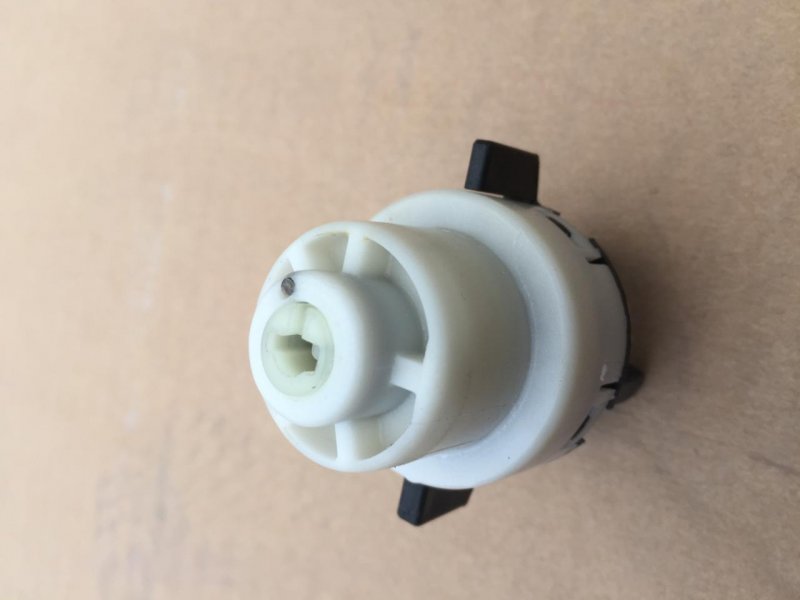 Audi, Skoda tenningsbryter 3.jpg