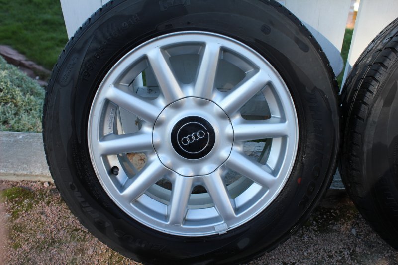 Audi 80 Hjul 1_resize.JPG