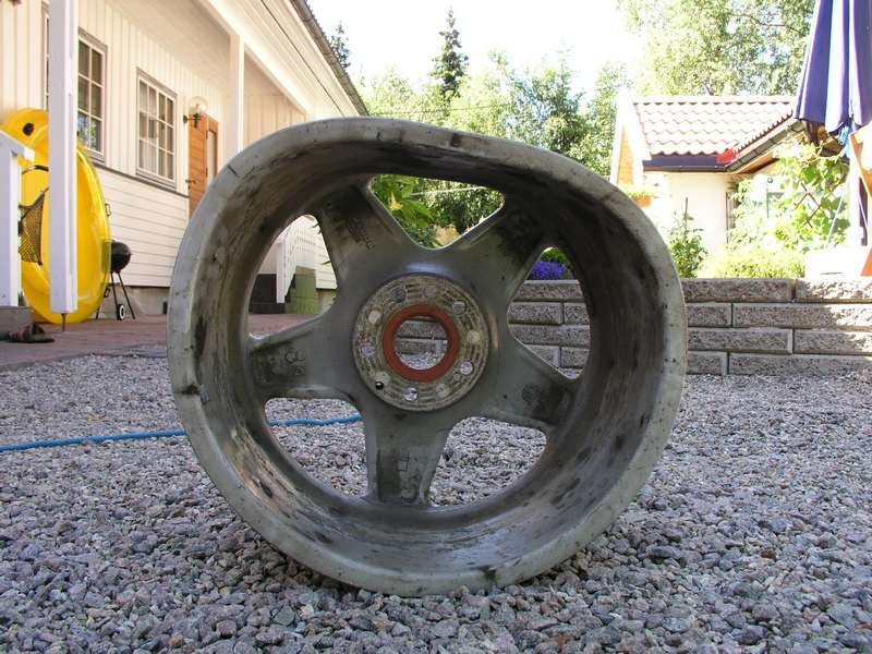 skjev felg!    hehe.jpg