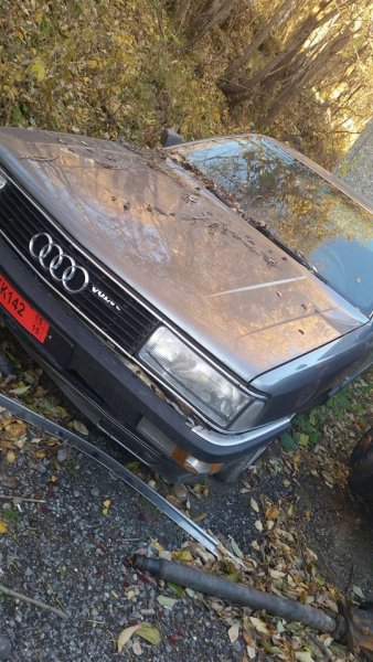 audi 200.jpg