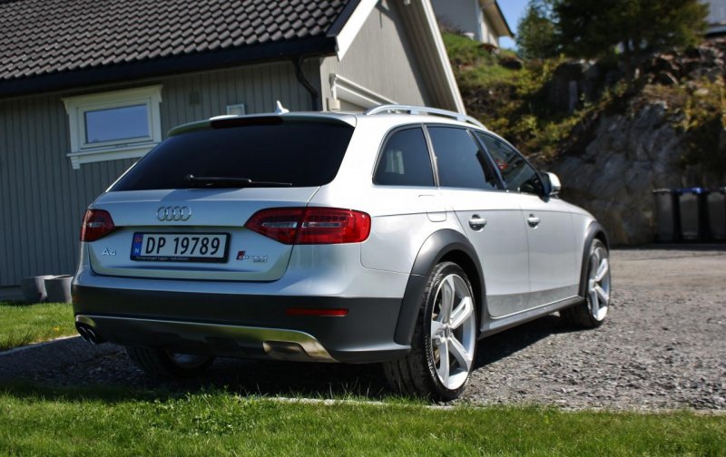 Eksteriør høyre side bak 2.jpg