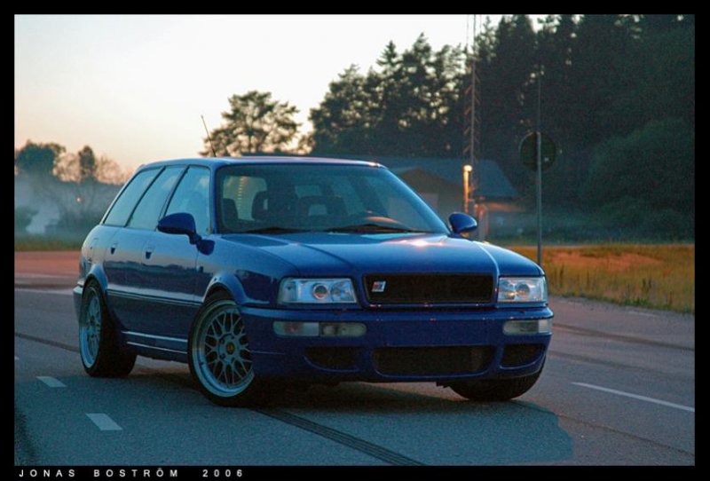 47076_Audi_RS2_Avant_5_122_404lo.jpg
