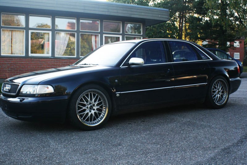 audia8sidefør.jpg