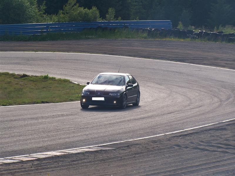 100_1008 (Medium).jpg