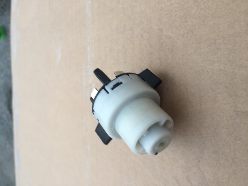 Audi, Skoda tenningsbryter 6.jpg