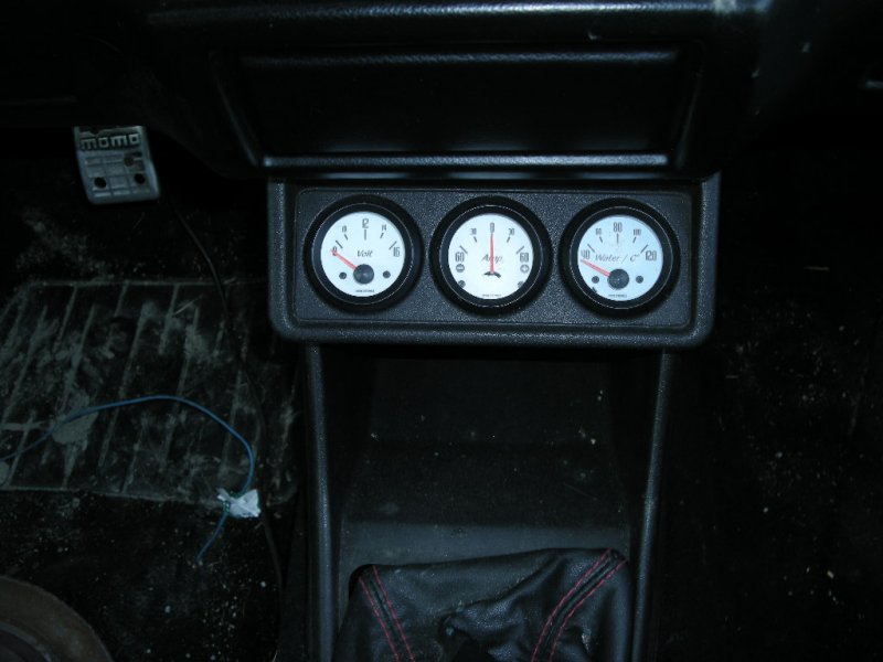 dashbord caben 001.JPG