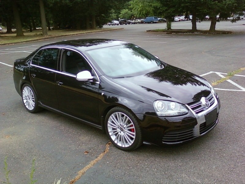 img1218265920881_R32 wheels 18inch.jpg