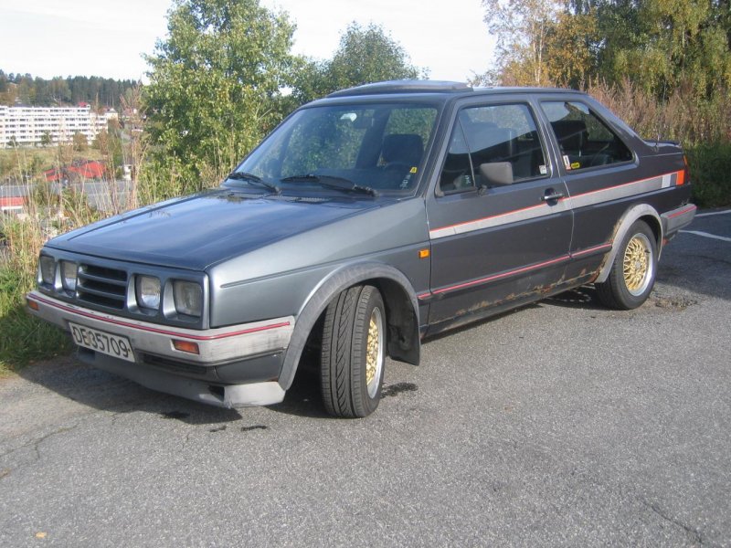 VW Jetta GT front.jpg