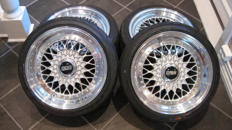 Hjul på bil 004.jpg