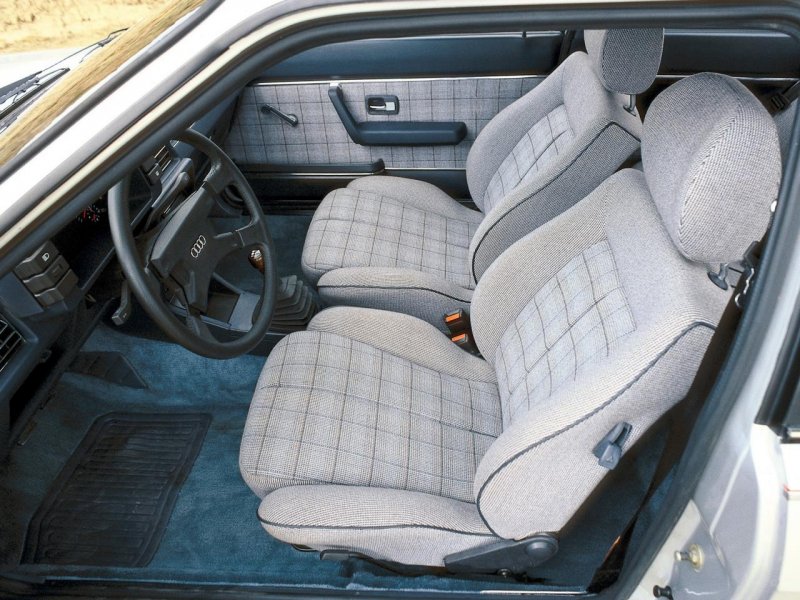 audi gt coupe interiør.jpg