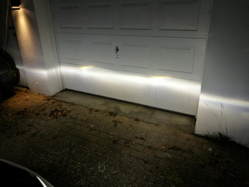 Xenon byttet begge mot vegg.jpg