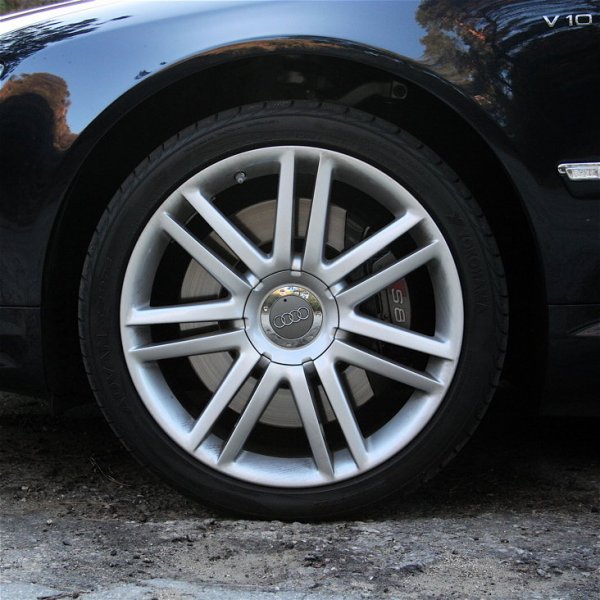 audi-s8-wheels.jpg