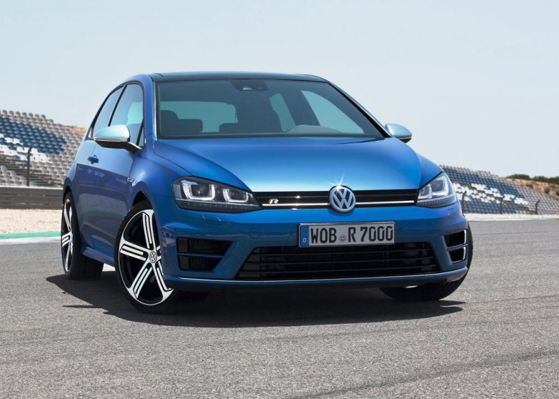 volkswagen-golf-r-1.jpg