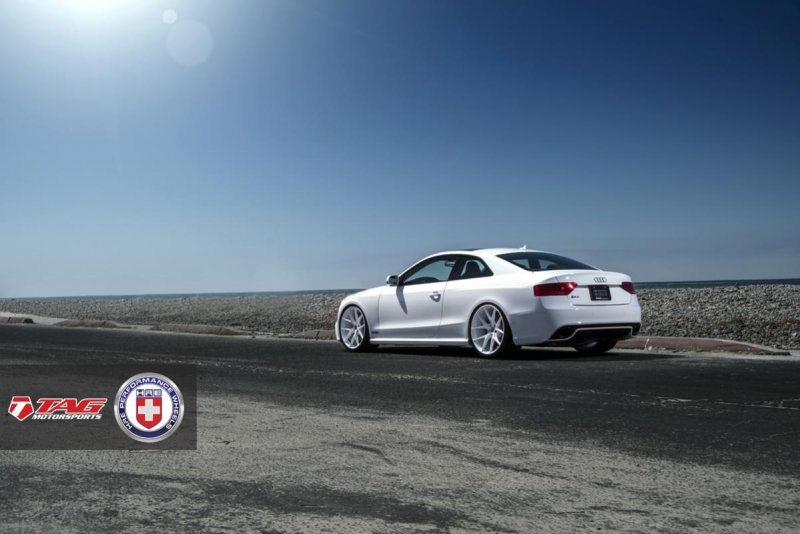 white-audi-rs5-on-hre-wheels-looks-classy-photo-gallery_6.jpg