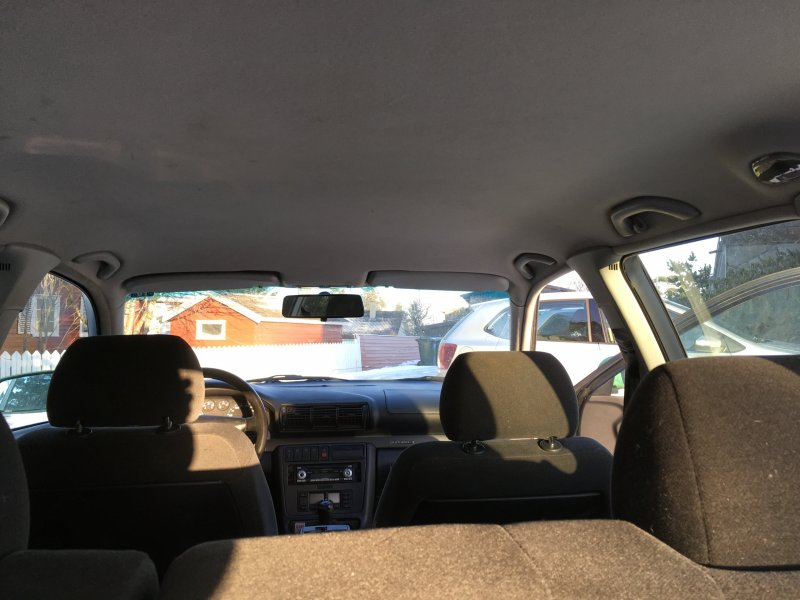 A4V6Av2-6-QuattroB5-interiør_seter_-_tak.JPG